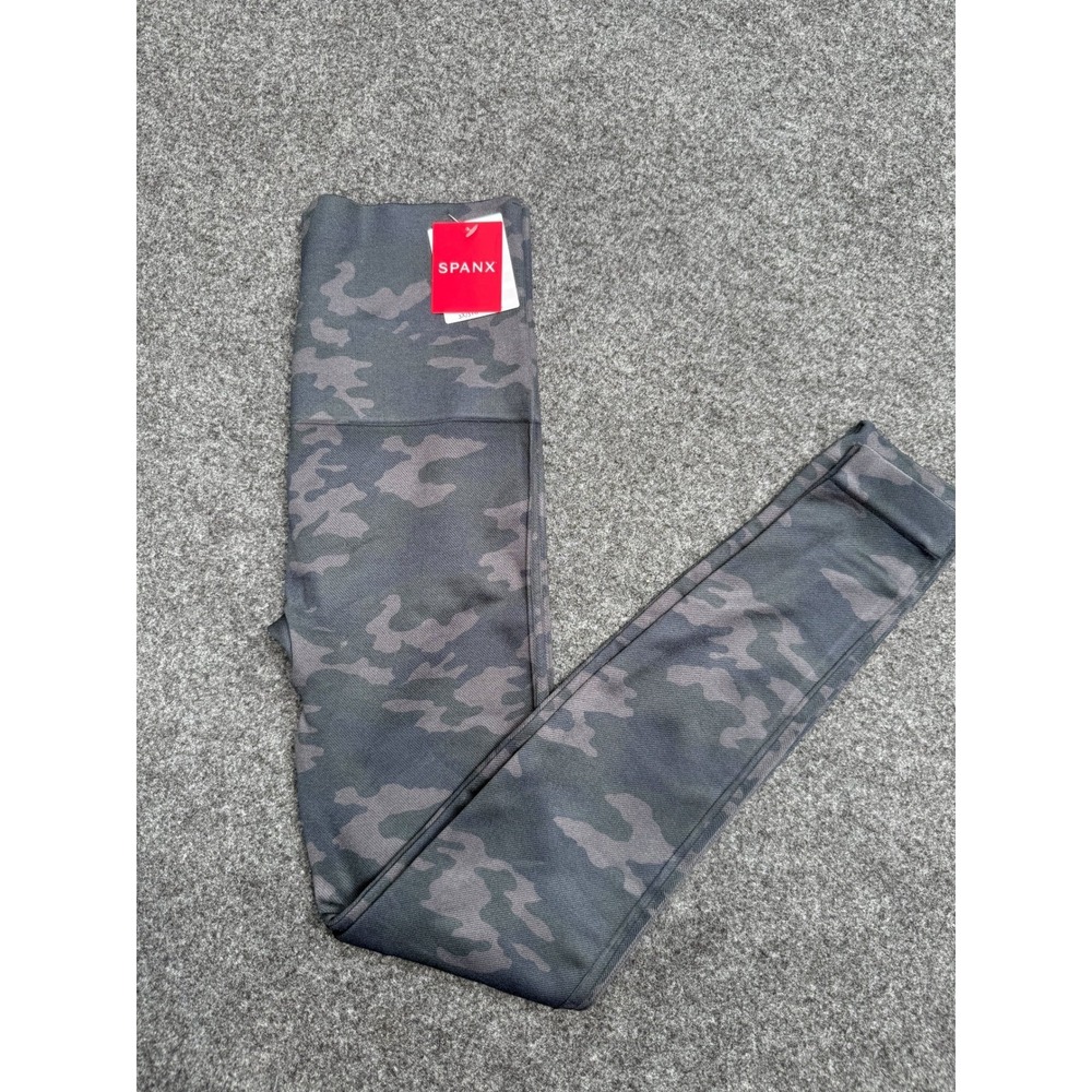 Spanx Look At Me Now Leggings Womens Medium Black Camo High‎ Waisted Seamless